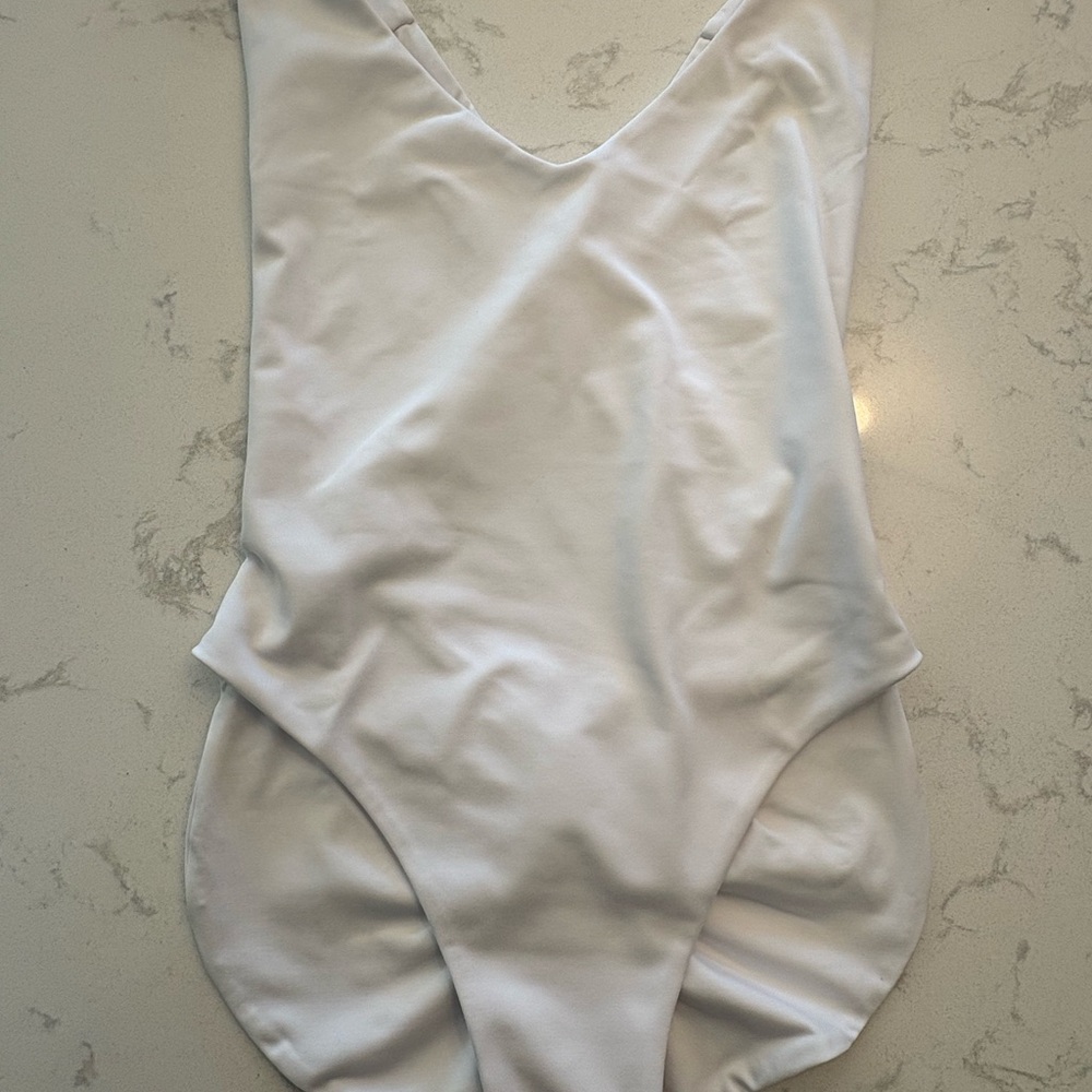 Londre Crossback One Piece Swimsuit Flat White S